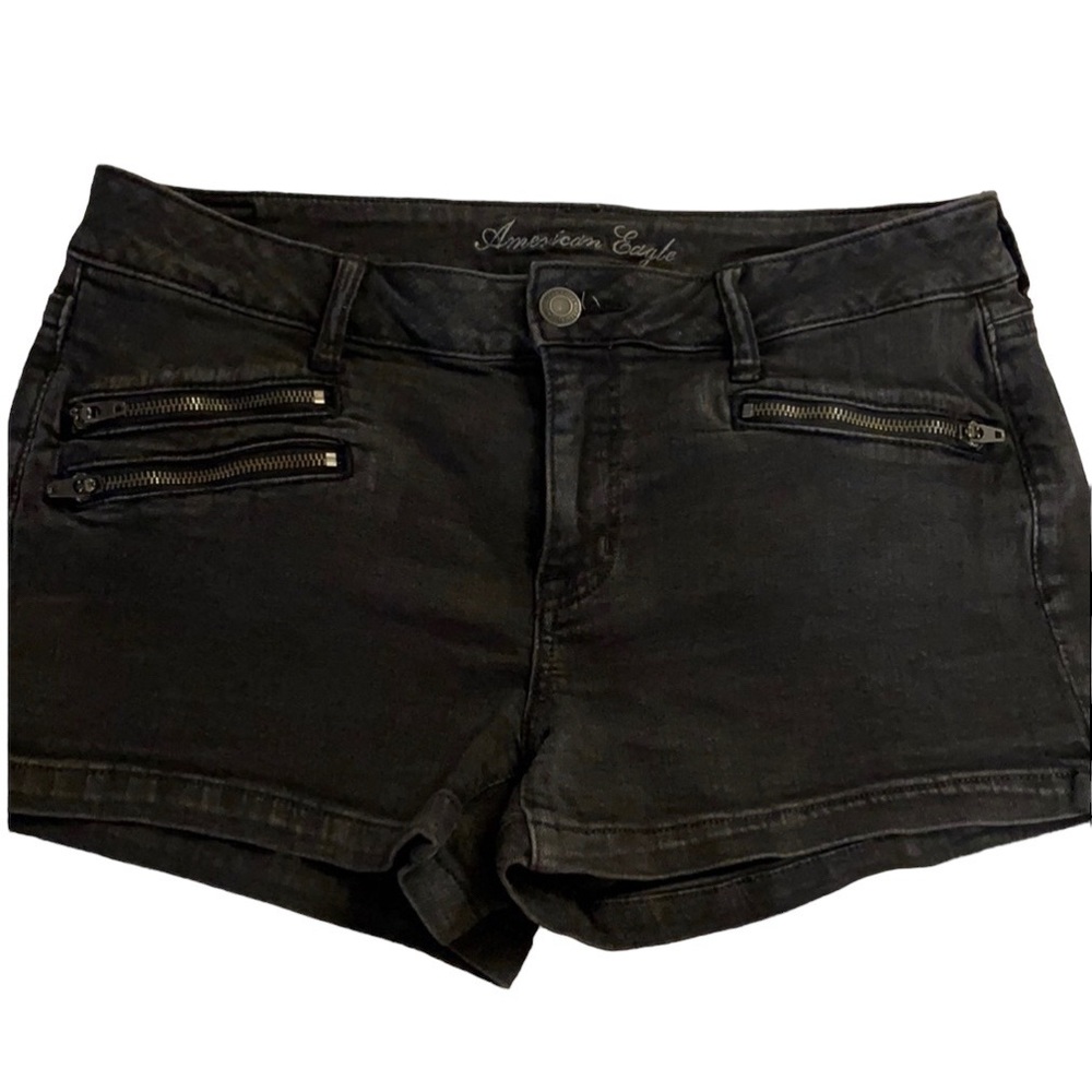 American Eagle size 14 super stretch black shorts